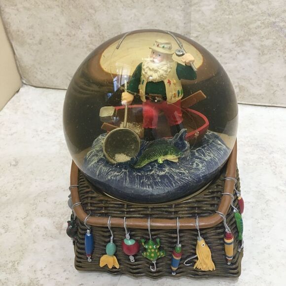 MR CHRISTMAS NORTH LODGE FISHING THEME SNOW GLOBE - Picture 1 of 12